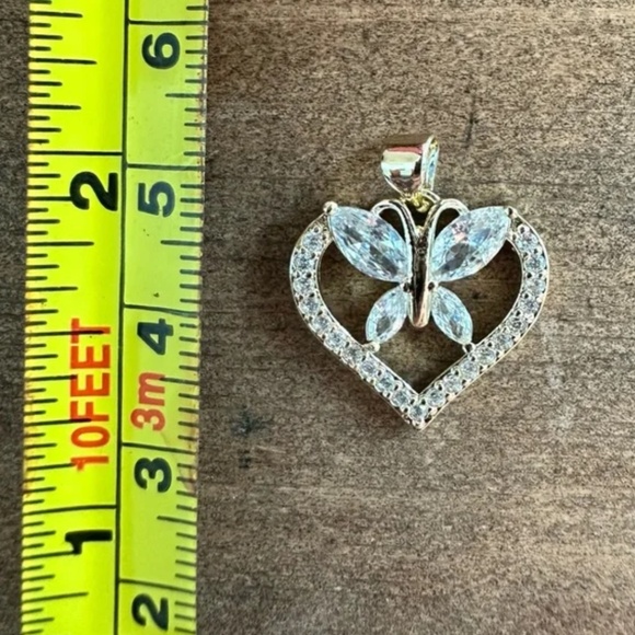 18k Plated Gold Heart & Crystal Butterfly Pendant with Intricate Design - Picture 2 of 2